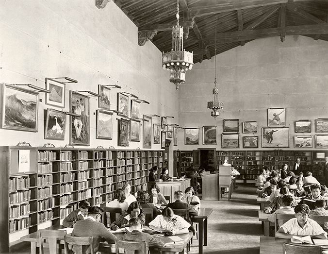 Gardena-High-School-library-with-Purchase-Prize-Exhibit-on-display,-1933-web.jpg